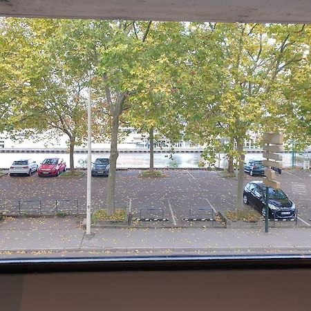 Charmant Studio Avec Place De Parking Nancy Kültér fotó